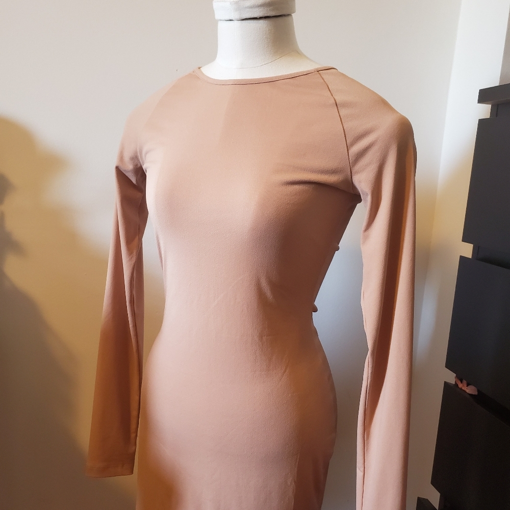 Pink bodycon dress